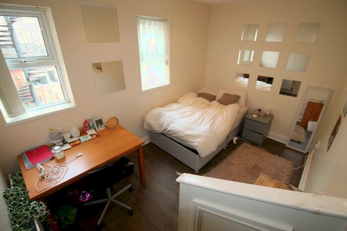 6 Bedroom Terraced House To Rent In Osborne Road, Newcastle Upon Tyne, NE2