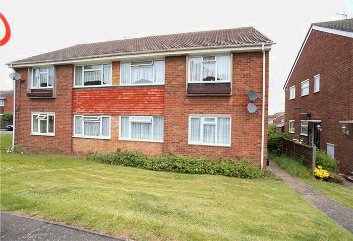 2 Bedroom Maisonette To Rent In Granville Road, Sidcup, Kent, DA14