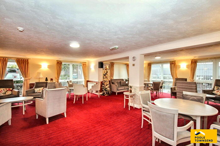 1 Bedroom Flat For Sale In Hampsfell Road, Grange-over-Sands, LA11