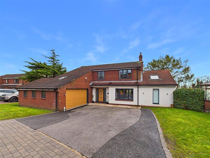 4 Bedroom Detached House For Sale In Mount View, North Ferriby, HU14