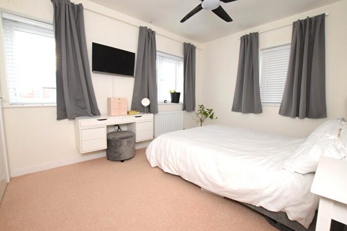 2 Bedroom Semi-Detached House For Sale In Walston Way, Brampton, PE28