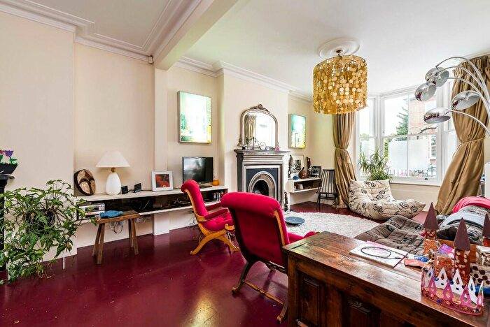 4 Bedroom Terraced House To Rent In Derwent Grove, London, SE22