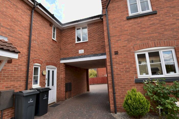 3 Bedroom End Of Terrace House To Rent In Comfrey Way, Thetford, Norfolk, IP24