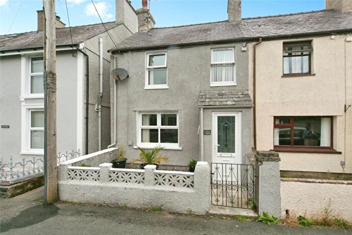 3 Bedroom End Of Terrace House For Sale In Station Road, Llanrug, Caernarfon, Gwynedd, LL55