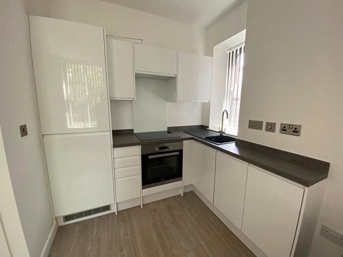 1 Bedroom Flat To Rent In Station Terrace, - Waltons Parade, Preston, PR1