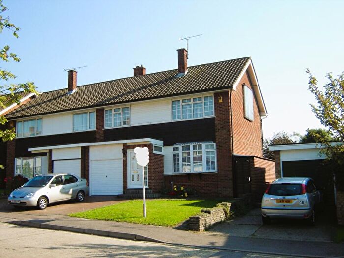 3 Bedroom Semi-Detached House To Rent In The Furlongs, Ingatestone, Essex, CM4