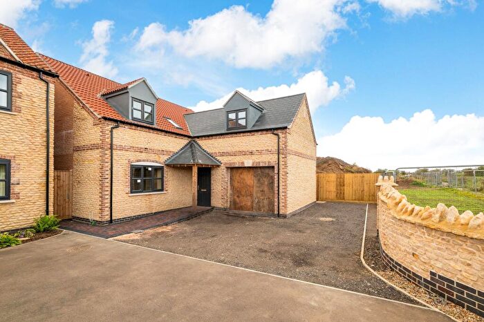 5 Bedroom Detached Bungalow For Sale In Cleveland Avenue, North Hykeham, LN6