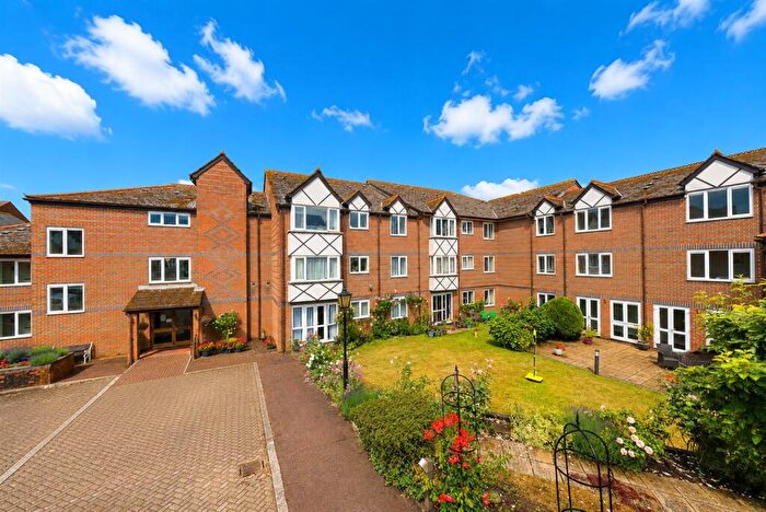 1 Bedroom Retirement Property For Sale In Marlborough Road, St. Albans, AL1
