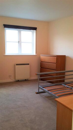 2 Bedroom Apartment To Rent In Observatory Mews, London, E14
