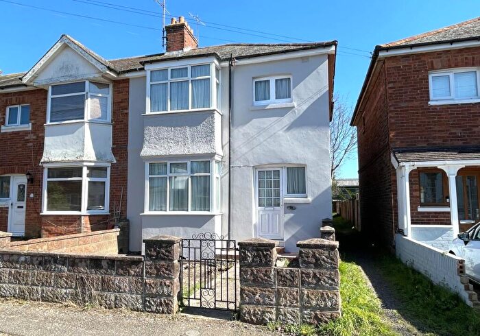 3 Bedroom Terraced House For Sale In St. Elmo Road, Worthing, West Sussex, BN14