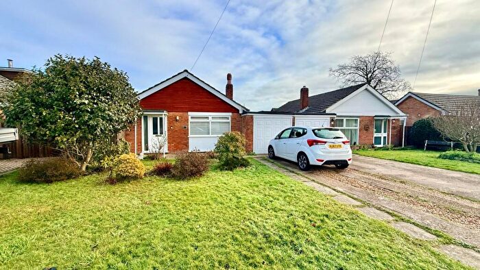 2 Bedroom Bungalow For Sale In Blenheim Crescent, Hordle, Lymington, SO41