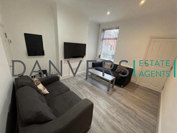 4 Bedroom Terraced House To Rent In Rydal Street, Leicester, LE2