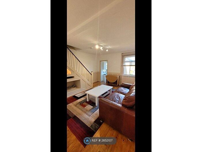 1 Bedroom Flat To Rent In Kenton Lane, Harrow, HA3