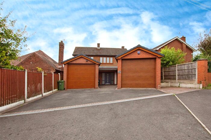 4 Bedroom Detached House For Sale In Nottingham Road, Ripley, Derbyshire, DE5
