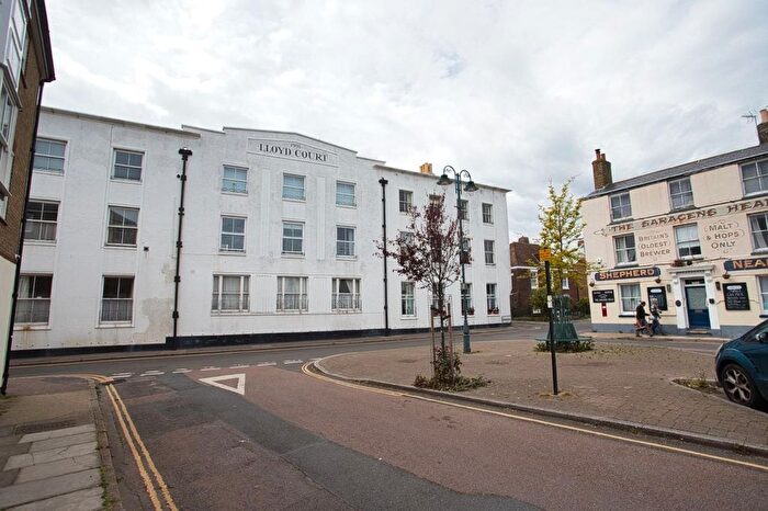 1 Bedroom Flat To Rent In High Street, Deal, CT14