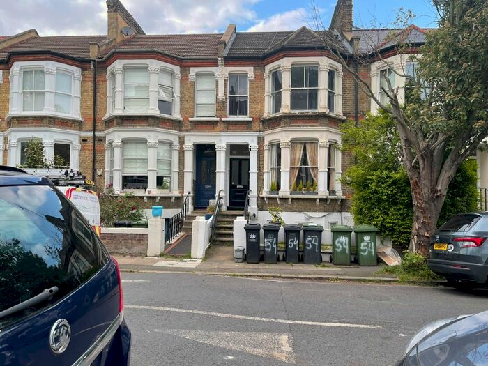 2 Bedroom Flat To Rent In Ommaney Road, London, SE14