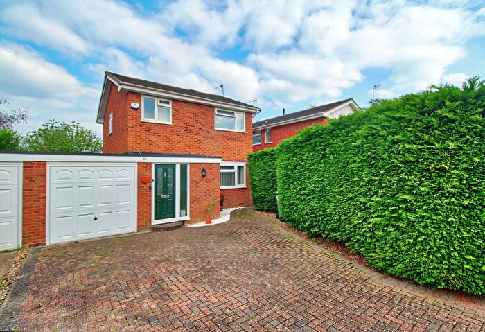 3 Bedroom Link Detached House For Sale In Garden Stiles, Pershore, WR10