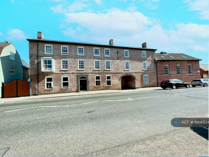 1 Bedroom Flat To Rent In Church Street, Donington, Spalding, PE11