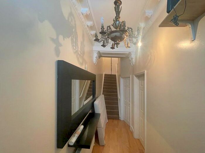 Studio To Rent In Gunterstone Road, West Kensington, London, W14