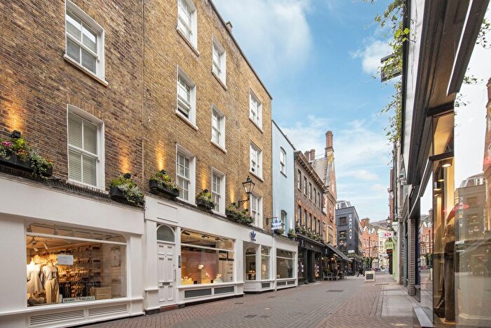 1 Bedroom Flat To Rent In Fouberts Place, Carnaby, W1F