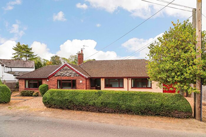 3 Bedroom Detached Bungalow For Sale In Church Street, Haslingfield, CB23