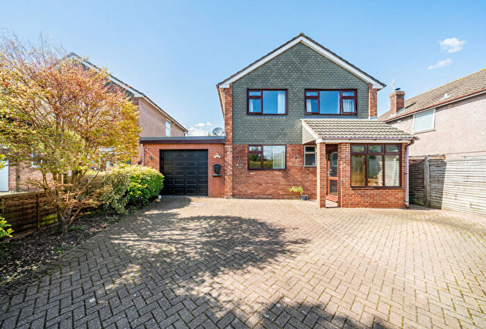 4 Bedroom Detached House For Sale In Stanford Close, Frampton Cotterell, Bristol, Gloucestershire, BS36