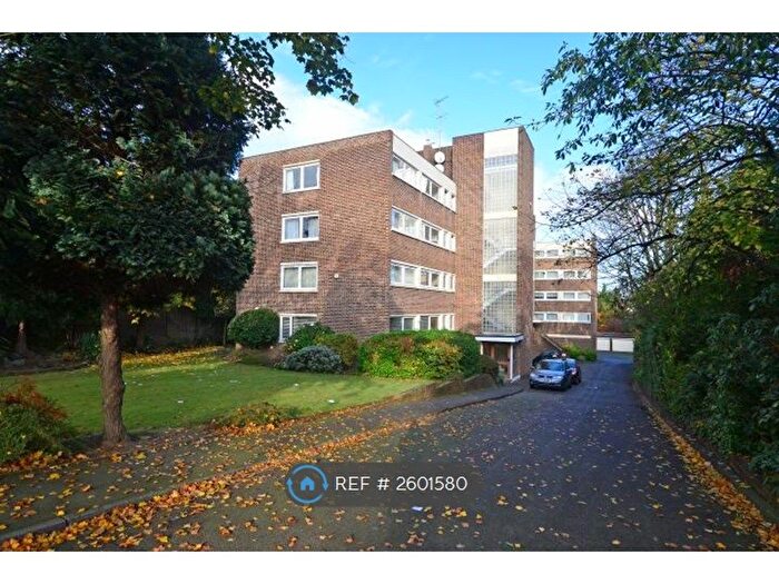 2 Bedroom Flat To Rent In Marcourt Lawns, London, W5