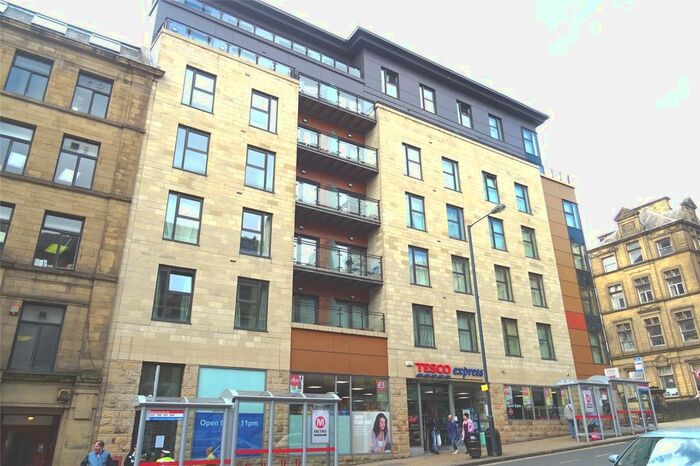 2 Bedroom Flat To Rent In The Empress, Sunbridge Road, Bradford, West Yorkshire, BD1