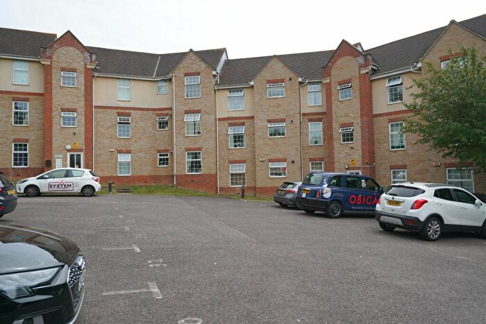 2 Bedroom Apartment To Rent In Maunder Close, Chafford Hundred, Grays, RM16