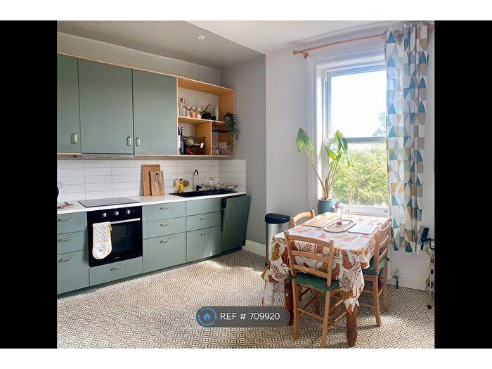 2 Bedroom Flat To Rent In Shirebrook Road, Sheffield, S8