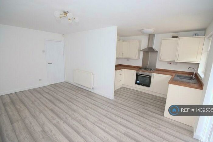 2 Bedroom Semi-Detached House To Rent In Milford Drive, Liverpool, L12