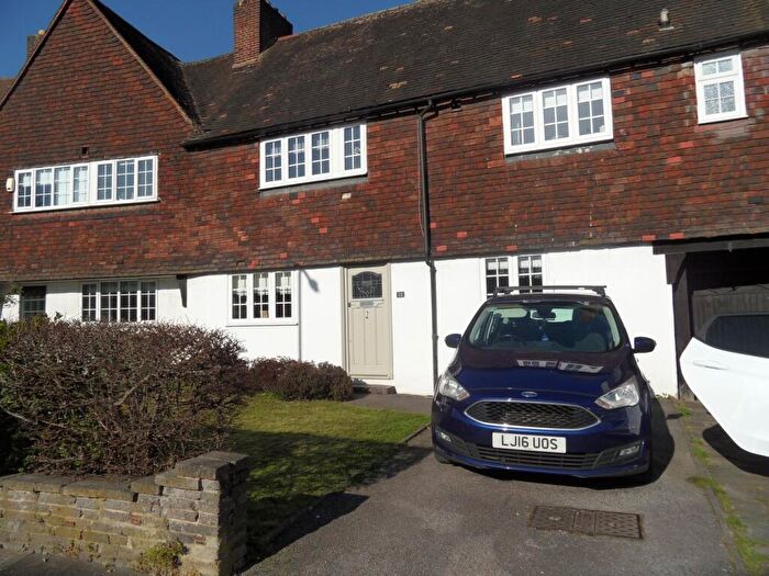 3 Bedroom Cottage For Sale In Phineas Pett Road, London, SE9