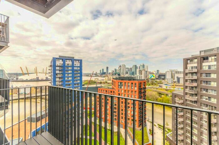 1 Bedroom Flat To Rent In Botanic Square, Docklands, London, E14