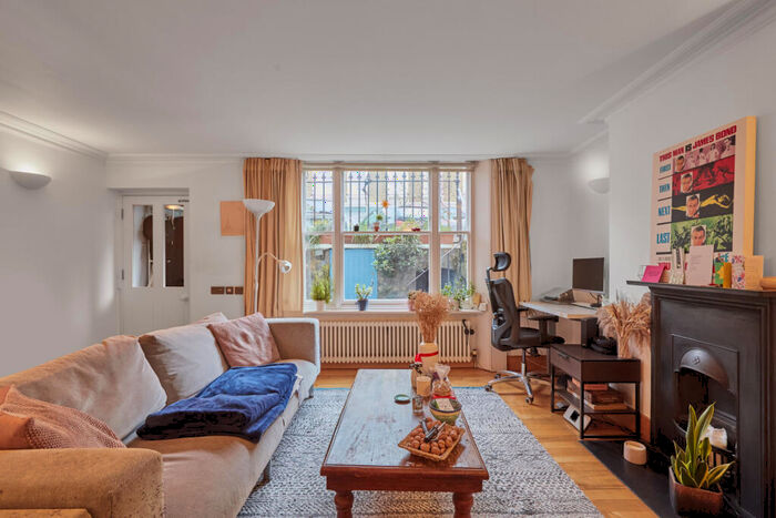 2 Bedroom Terraced House To Rent In Fitzroy Road, Primrose Hill, NW1