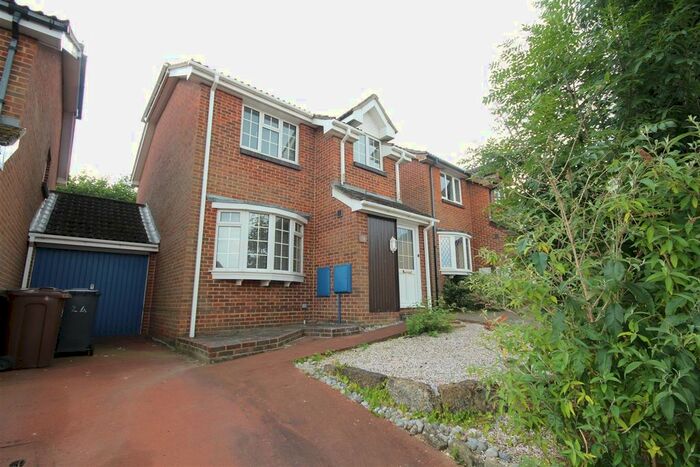 3 Bedroom Detached House To Rent In Farriers Way, Uckfield TN22