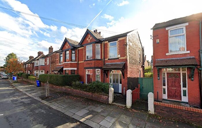 3 Bedroom Semi-Detached House For Sale In Newport Road, Manchester, Greater Manchester, M21