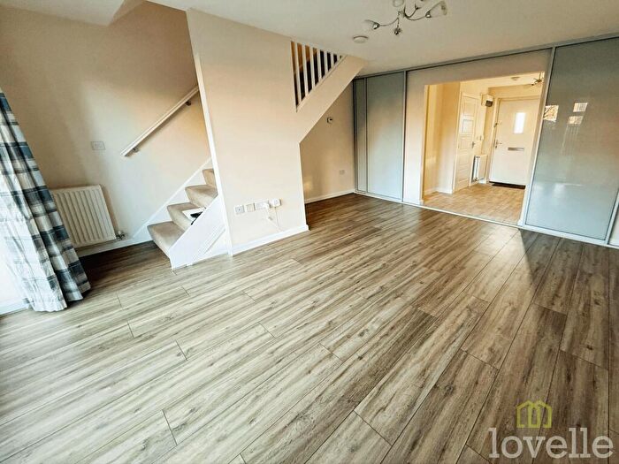 2 Bedroom End Of Terrace House To Rent In Sunningdale Way, Gainsborough, DN21