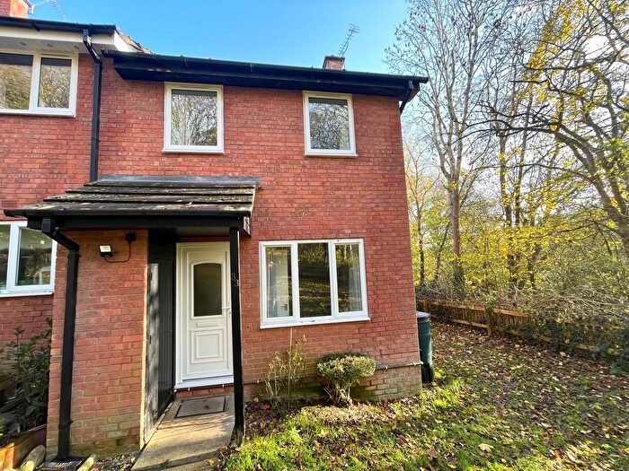 3 Bedroom Semi Detached House To Rent In Plassey Close, Exeter, EX4