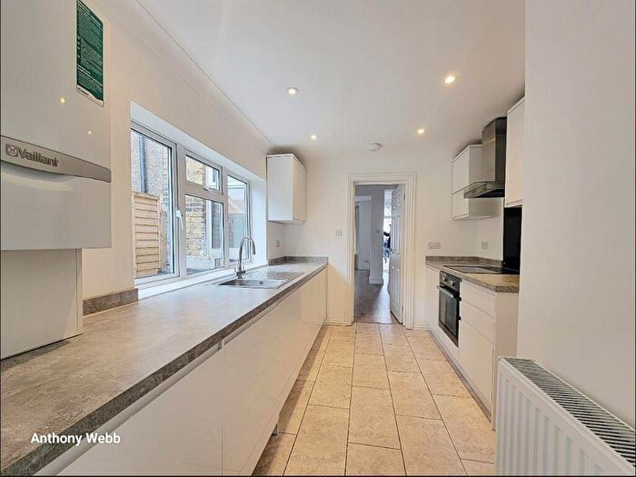 2 Bedroom Terraced House To Rent In Haselbury Road, Edmonton, N18