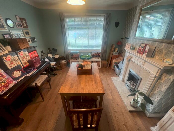 3 Bedroom End Of Terrace House To Rent In Altmoor Road, Huyton