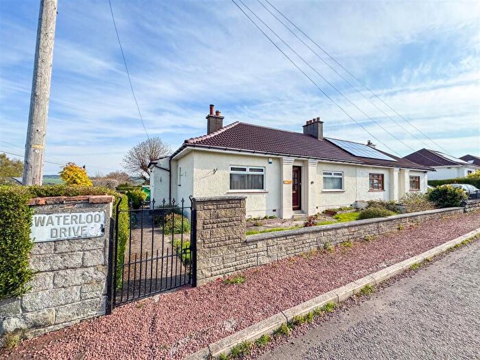 2 Bedroom Semi-Detached Bungalow For Sale In Waterloo Drive, Lanark, ML11