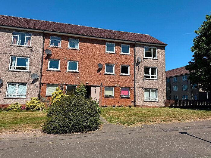 2 Bedroom Flat To Rent In Charleston Drive, Menzieshill, Dundee, DD2