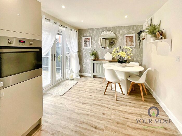 3 Bedroom Detached House For Sale In Brine Well Crescent, Stoke Prior, Bromsgrove, Worcestershire, B60