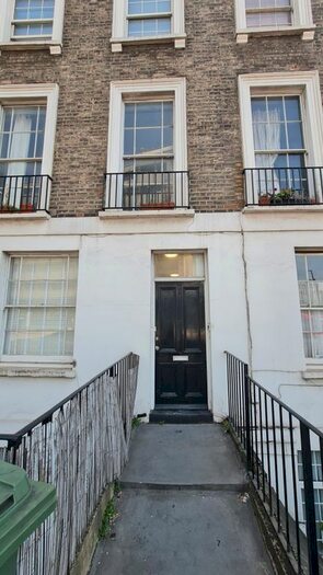 3 Bedroom Flat To Rent In Camden Road, Camden, NW1