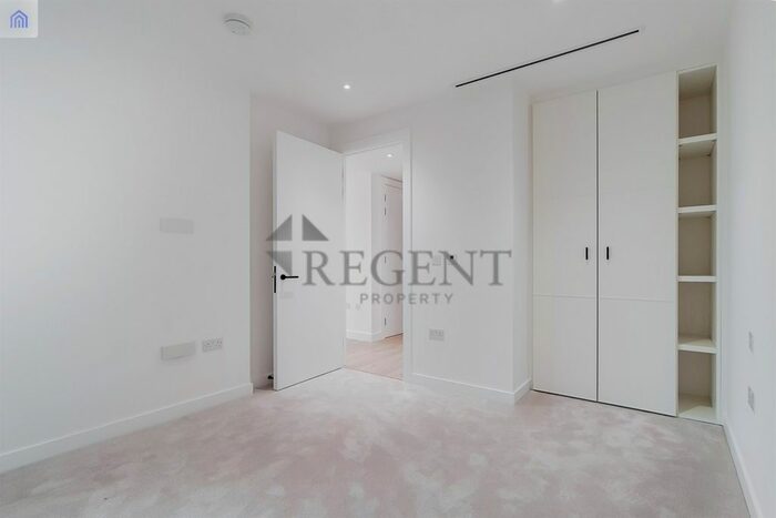 2 Bedroom Flat To Rent In Valencia Tower, Bollinder Place, EC1V