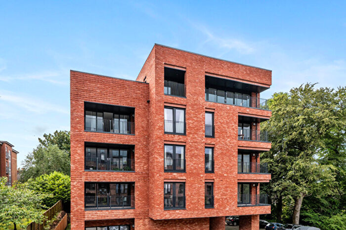 2 Bedroom Flat For Sale In Plot Mansionhouse Road, Langside, G41