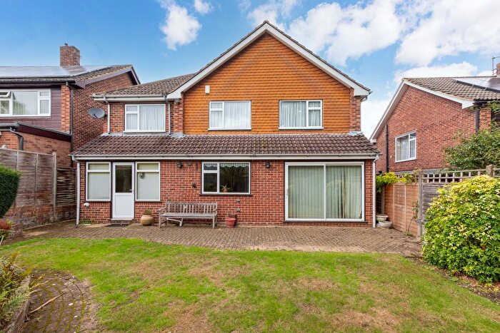 4 Bedroom Detached House For Sale In Calder Close, Maidenhead, SL6