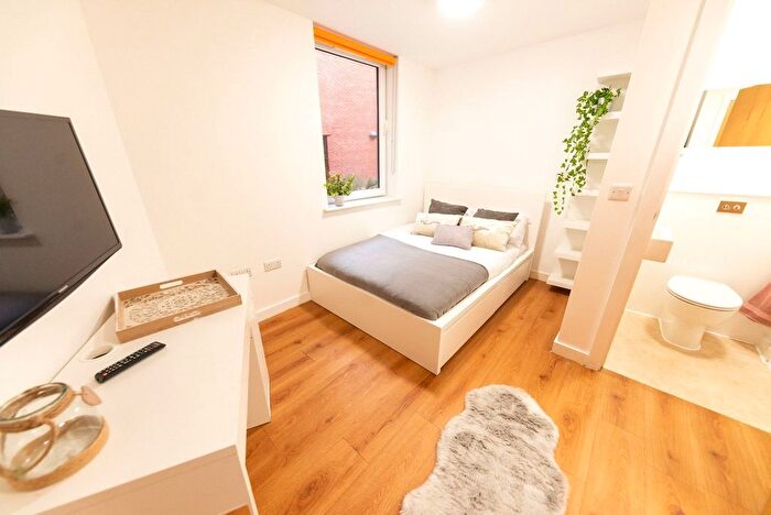 Studio To Rent In Seymour St, Liverpool, L3