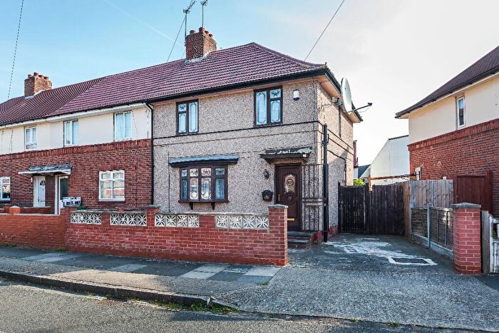 3 Bedroom Semi Detached House To Rent In Leggatt Road, London, E15