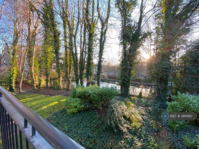 2 Bedroom Flat To Rent In Apsley, Hemel Hempstead, HP3